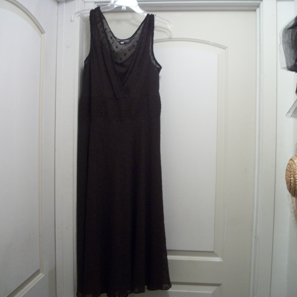 CLASSIC GIRL QUIET LUXURY CHOCOLATE BROWN CREPEY EYELET DRESS 14